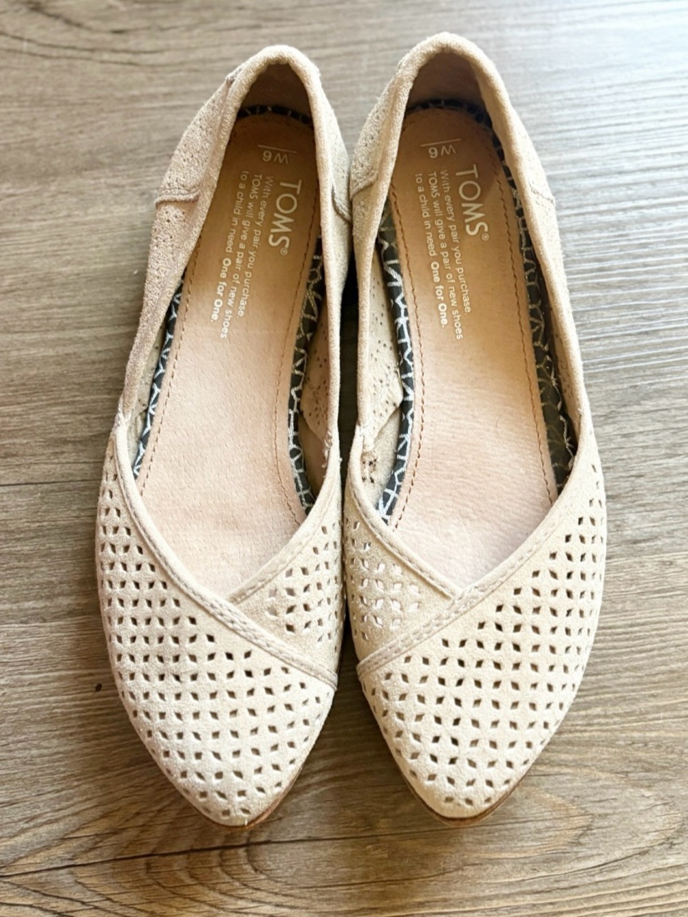 TOMS Women’s Perforated Ballet Flats - Beige